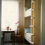 Nedre Berg Gard Bed & Breakfast 3*
