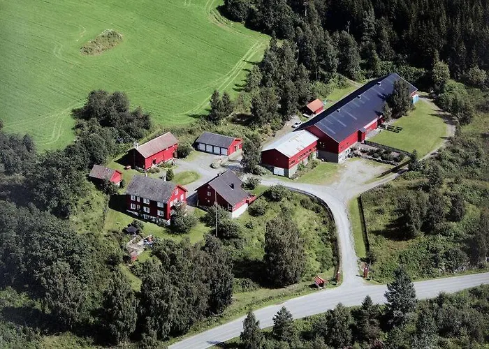 Nedre Berg Gard Bed & Breakfast Lillehammer