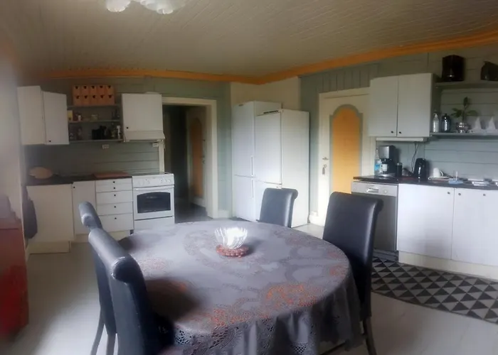 Bed & Breakfast Nedre Berg Gard 3*